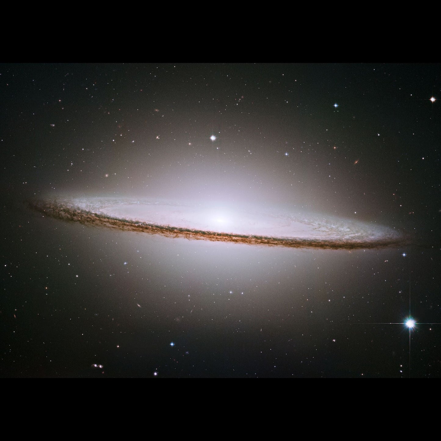 Image Sombrero Galaxy